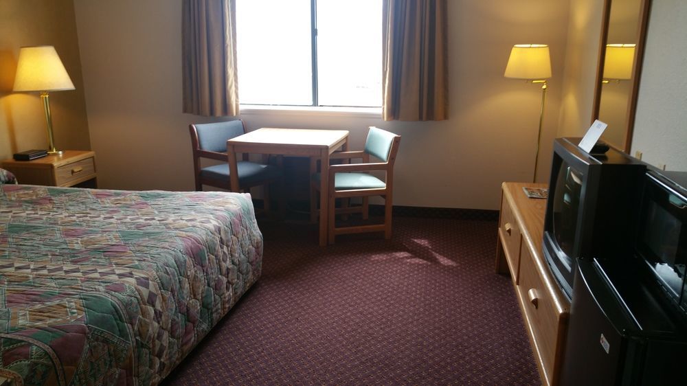 Travelodge By Wyndham Deer Lodge Montana Zewnętrze zdjęcie